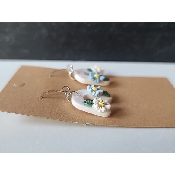 Polymer Clay Floral Dangling Earrings New - Picture 5 of 10